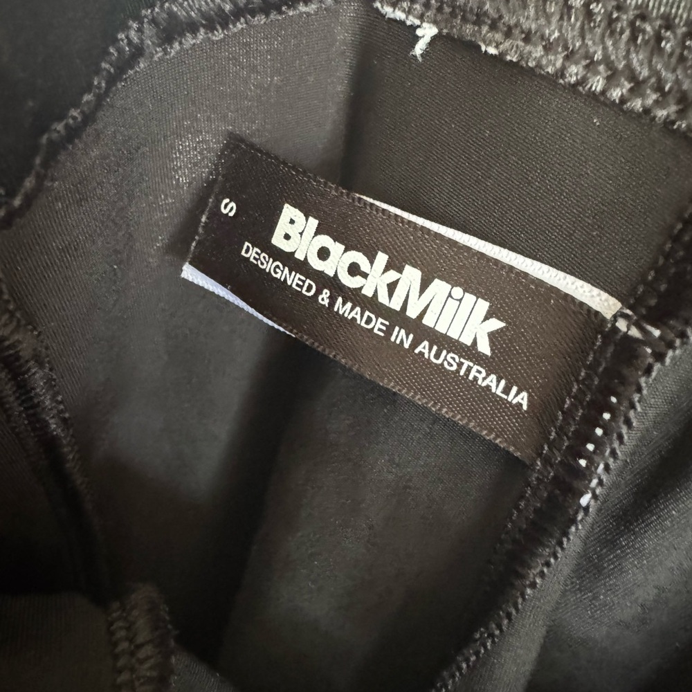 Blackmilk Wet Look High Waisted Pocket Black Leggings Small - Picture 11 of 11